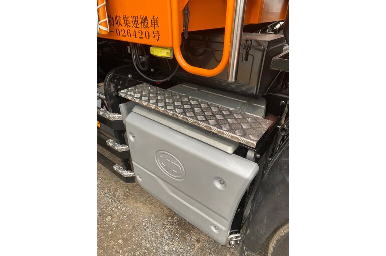 43ECBE35-8A08-4675-BB7D-BB827A8921AE