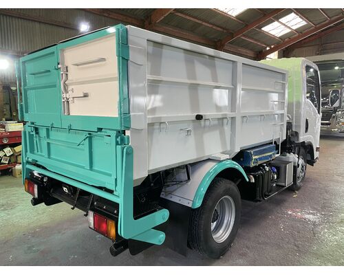 AAB87F22-04CF-4DB3-B558-7E3AE2AC3DEB