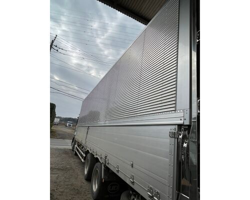 B04486BB-3339-413C-8632-62863EAB5798